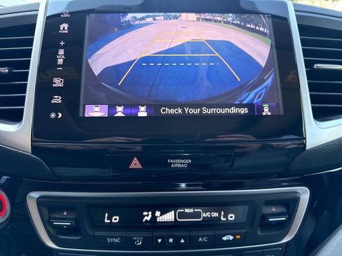 Used 2017 Honda Pilot Elite image 25