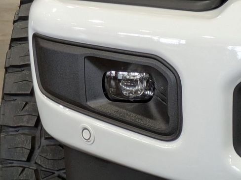 New 2026 Ford F250 Lariat w/ Black Appearance Package image 9