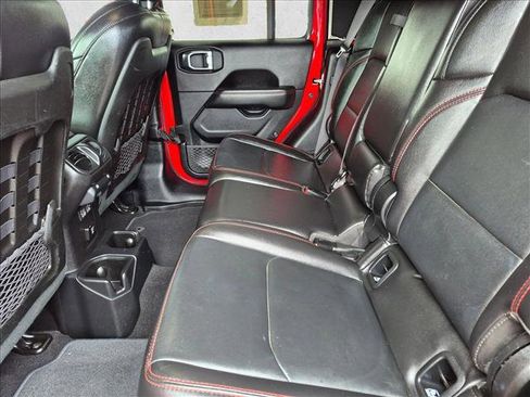 Used 2020 Jeep Gladiator Rubicon AWD/4WD image 17
