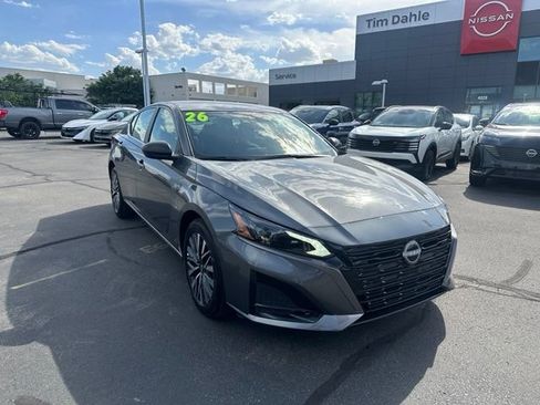 Used 2026 Nissan Altima 2.5 SV AWD/4WD image 3