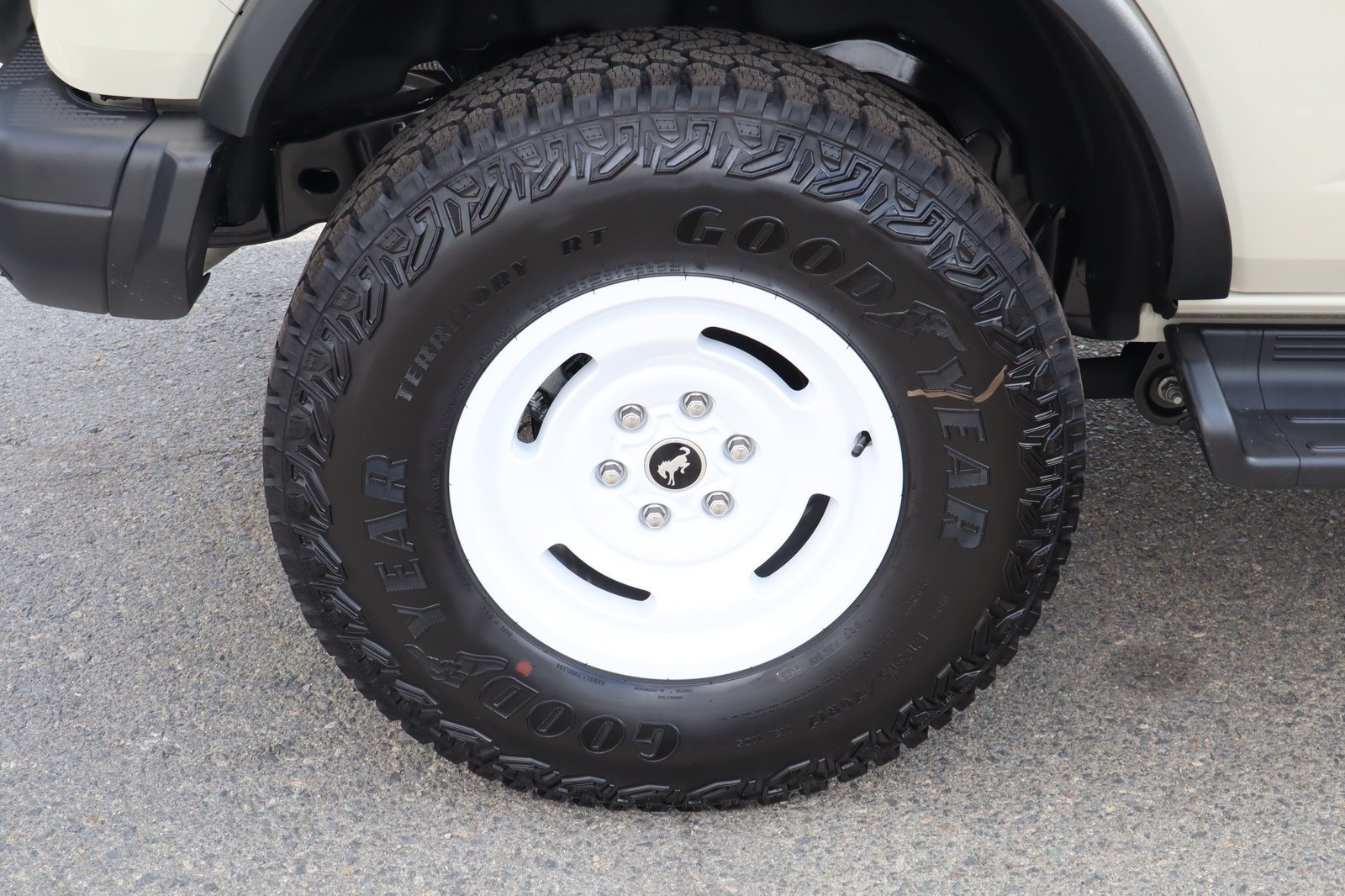 New 2026 Ford Bronco Heritage Edition AWD/4WD image 11