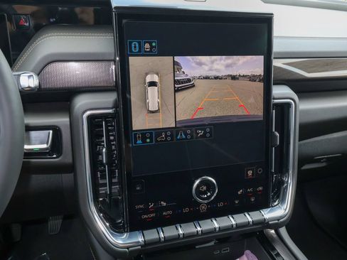 New 2026 GMC Yukon XL Elevation AWD/4WD image 20