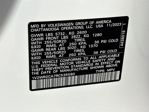 Used 2024 Volkswagen Atlas SE image 34