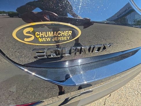 Used 2023 Chevrolet Equinox RS AWD/4WD image 39