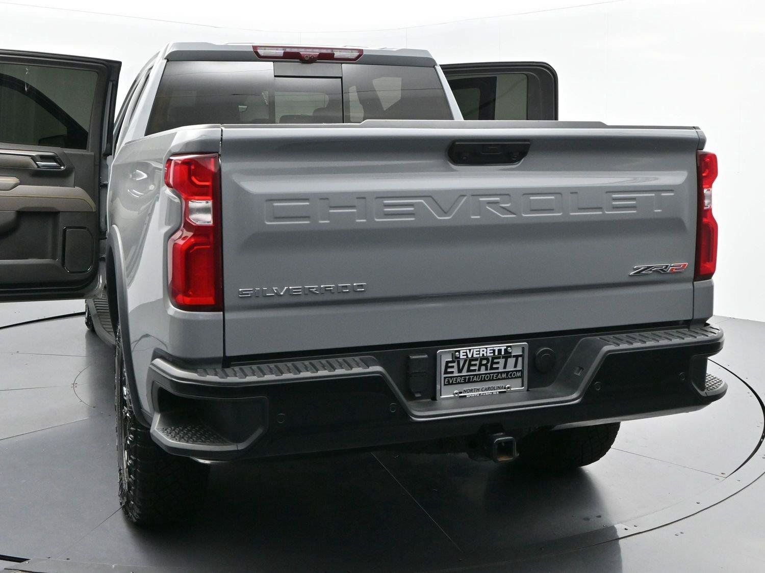 Used 2024 Chevrolet Silverado 1500 ZR2 w/ Technology Package AWD/4WD image 40