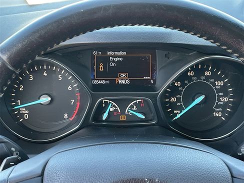 Used 2017 Ford Escape Titanium image 29