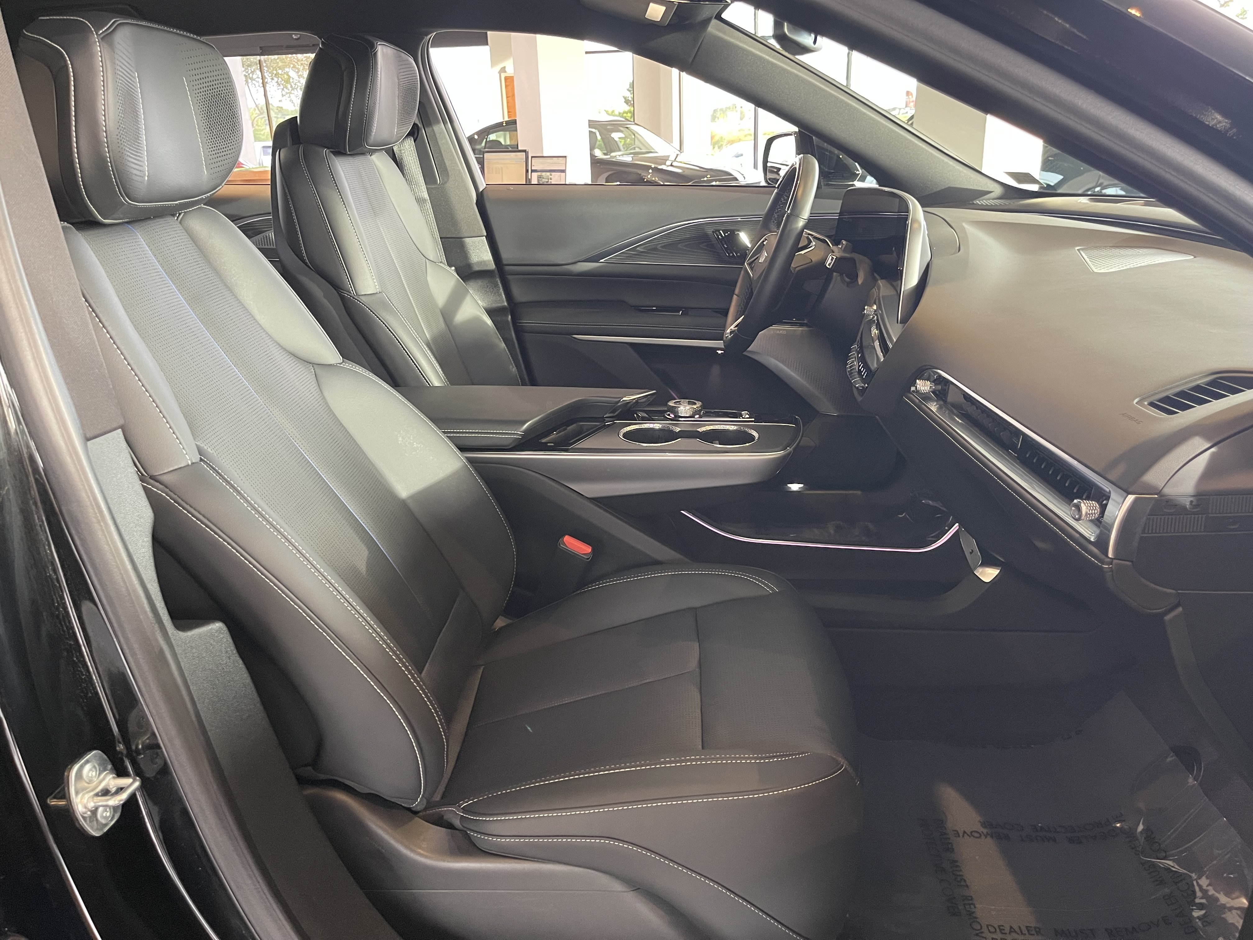 Certified 2024 Cadillac Lyriq Sport AWD/4WD image 18