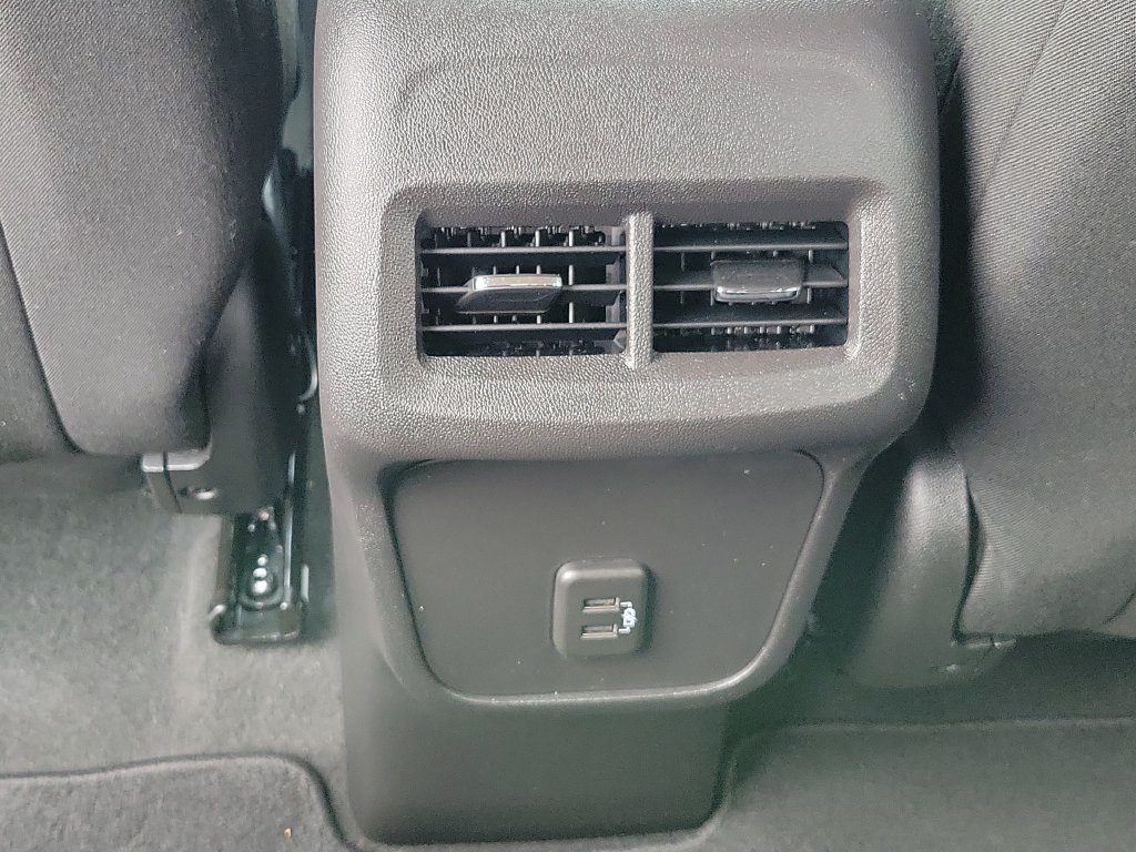 Used 2024 Chevrolet Equinox LT w/ LPO, Cargo Package FWD image 32