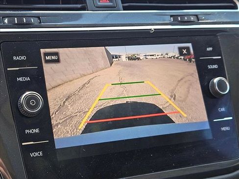 Used 2020 Volkswagen Tiguan SE w/ Panoramic Sunroof Package AWD/4WD image 12