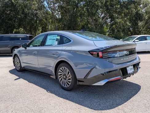 New 2026 Hyundai Sonata SEL FWD image 7