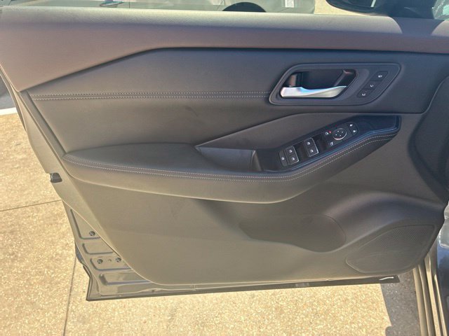 Used 2023 Nissan Rogue SL w/ SL Premium Package FWD image 18