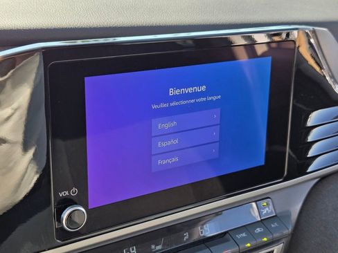 Used 2025 Toyota Camry LE image 17