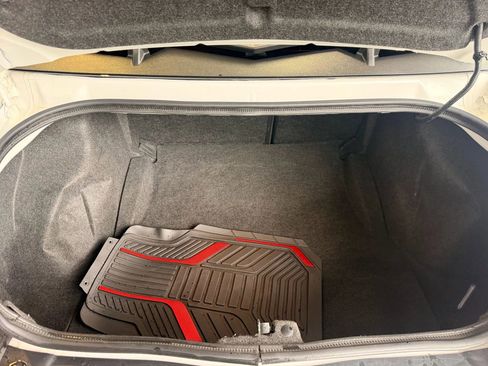 Used 2015 Dodge Challenger SXT Plus image 12