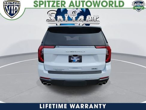 New 2026 GMC Yukon Denali Ultimate w/ LPO, Floor Liner Package AWD/4WD image 8