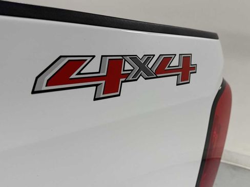 Used 2019 Chevrolet Colorado LT w/ Redline Special Edition image 27