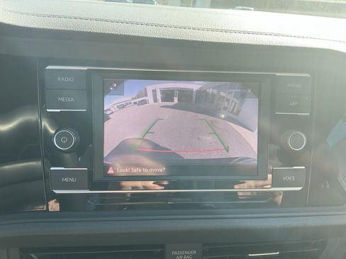 Used 2024 Volkswagen Jetta Sport image 23