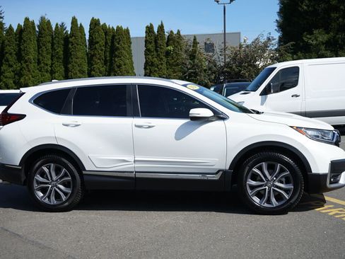 Used 2020 Honda CR-V Touring image 4