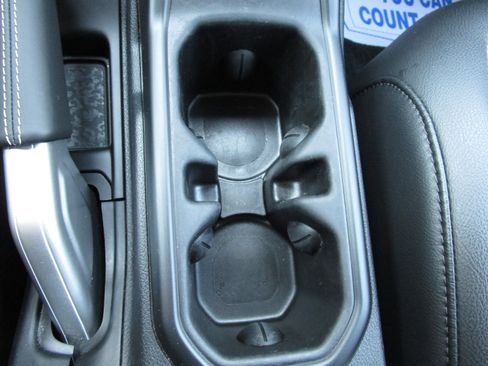 Used 2021 Jeep Wrangler Unlimited Sahara w/ Cold Weather Group image 29