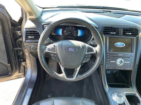 Used 2019 Ford Fusion Titanium FWD image 14