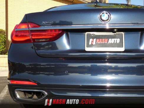 Used 2016 BMW 750i xDrive AWD/4WD image 11