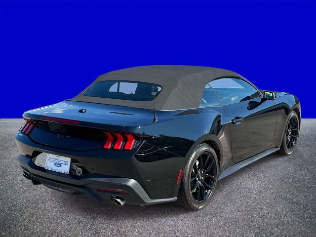 Used 2026 Ford Mustang Premium RWD image 3