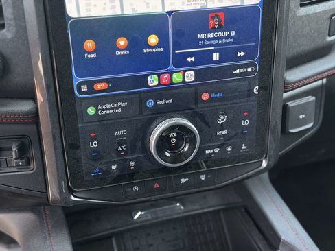 Used 2024 Ford Expedition Max Limited AWD/4WD image 17