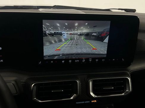 Used 2025 Ford Mustang Premium image 16