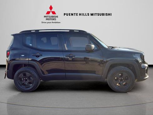 Used 2019 Jeep Renegade Sport w/ UConnect 7.0 Group AWD/4WD image 4