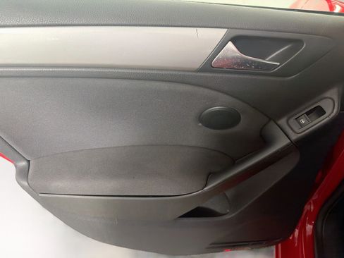 Used 2013 Volkswagen Golf TDI FWD image 25