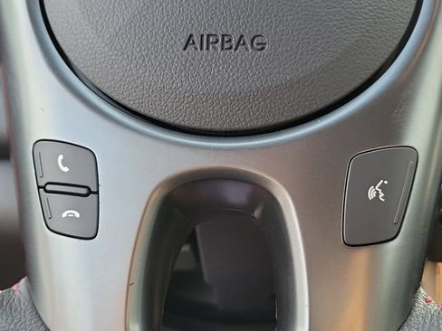 Used 2010 Kia Forte Koup SX w/ Leather Pkg FWD image 21
