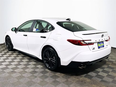 New 2026 Toyota Camry Hybrid image 6