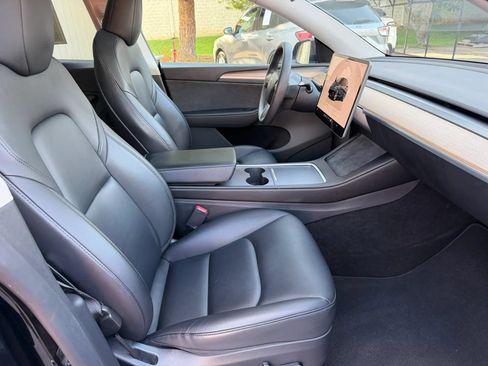 Used 2023 Tesla Model Y Long Range AWD/4WD image 22