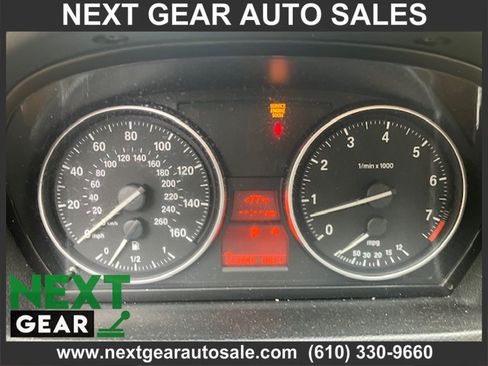 Used 2009 BMW 328i xDrive Sedan AWD/4WD image 11