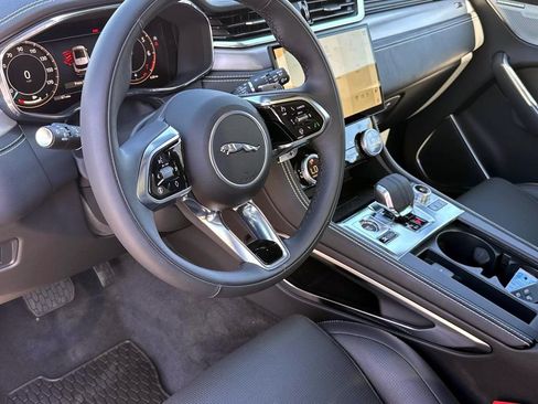 New 2025 Jaguar F-PACE R-Dynamic S image 30
