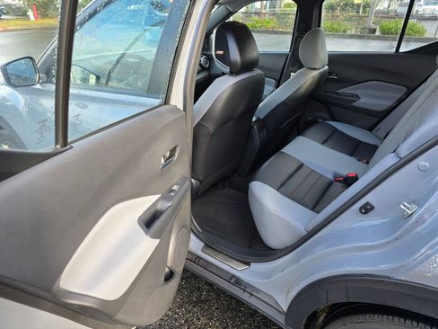 Used 2023 Nissan Kicks SR w/ SR Premium Package image 15