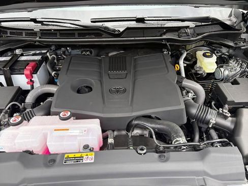 New 2026 Toyota Tundra SR5 w/ TRD Off-Road Package AWD/4WD image 20