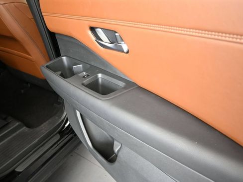 Used 2023 Nissan Pathfinder Platinum w/ Cargo Package FWD image 22