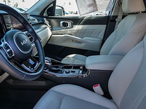 Certified 2023 Kia Sorento SX FWD image 18