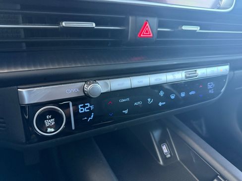 Used 2023 Hyundai Ioniq 6 SE image 17