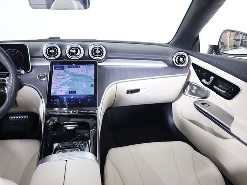Used 2025 Mercedes-Benz CLE 450 4MATIC Cabriolet image 63