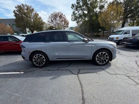 New 2026 Lincoln Nautilus Reserve image 6