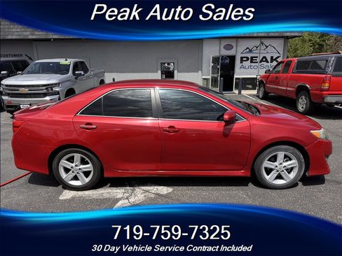 Used 2014 Toyota Camry SE FWD image 8