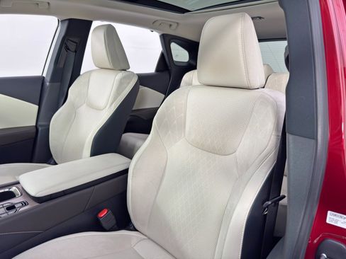 Used 2024 Lexus RX 350 Luxury w/ Convenience Package image 45