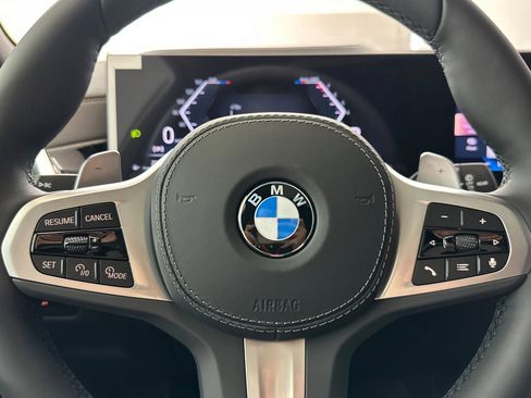 Used 2026 BMW X5 sDrive40i w/ M Sport Package image 17