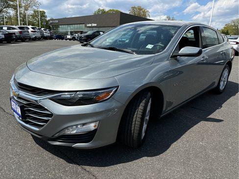 Used 2024 Chevrolet Malibu LT FWD image 5