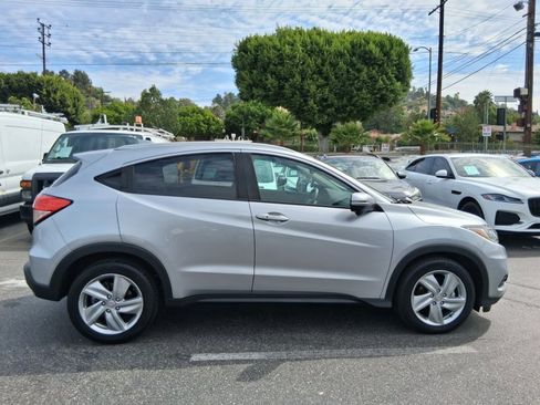 Used 2019 Honda HR-V EX image 7