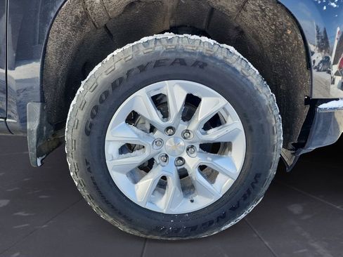 Used 2023 Chevrolet Silverado 1500 Custom image 14