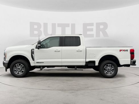 New 2026 Ford F250 Lariat w/ FX4 Off-Road Package image 2