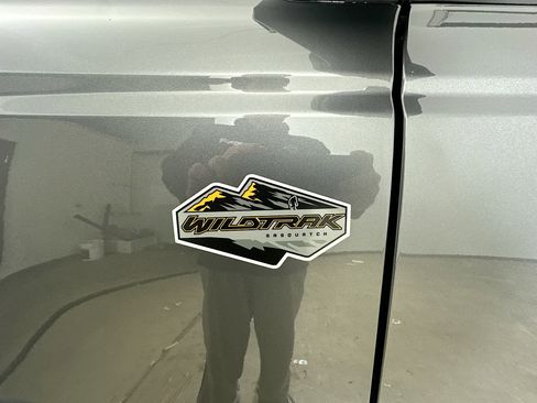 Used 2024 Ford Bronco Wildtrak image 9