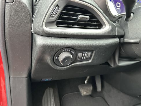 New 2026 Chrysler Pacifica Select image 15